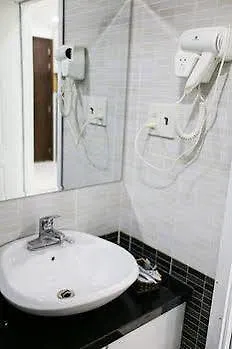 Отель Gold Ocean Apartments Нячанг