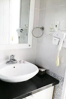 Gold Ocean Apartments Нячанг