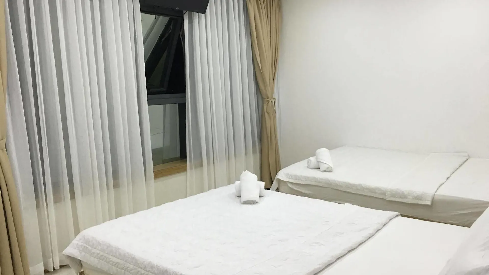 Gold Ocean Apartments Нячанг 3*,