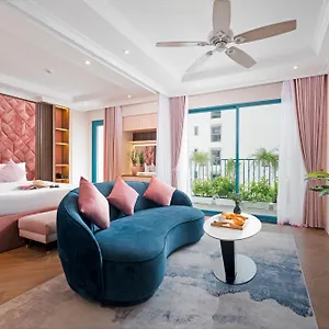 Pavillon Boutique & **** Nha Trang